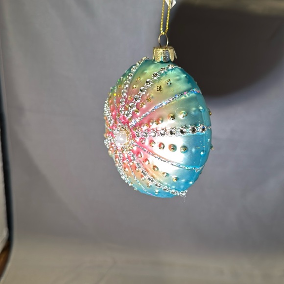 Gumps Sea Biscuits ornament - Picture 2 of 3